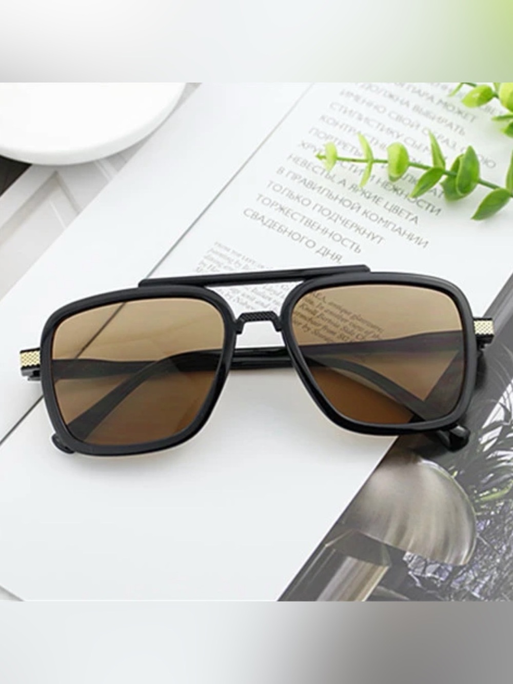 Men's Brown Lens Black Frame Sunglasses - Classic Aviator Style